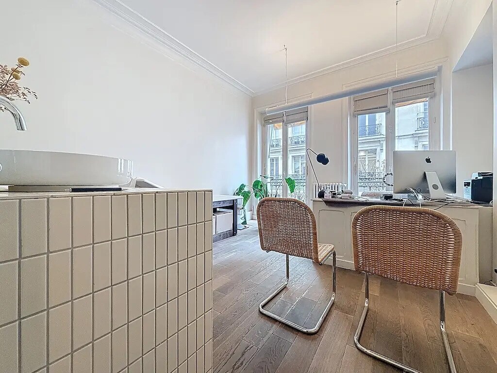 Location Bureaux 80 m² - Photo 1