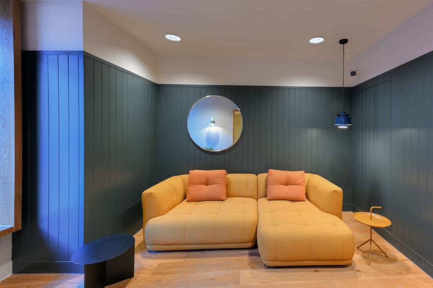 389 Argyle St, Glasgow to rent - Interior Photo - Image 3 of 8