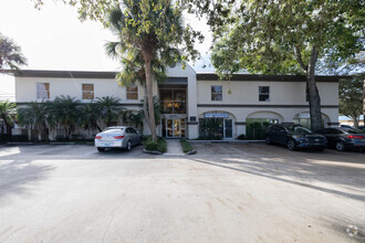 3975 20th St, Vero Beach, FL for rent Building Photo- Image 1 of 11