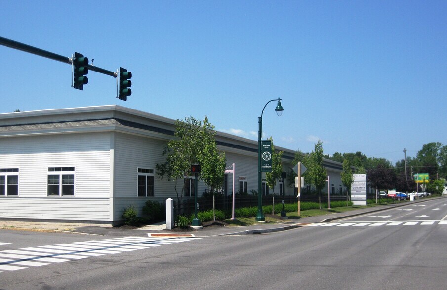 39 Mechanic St, Westbrook 04092 UK