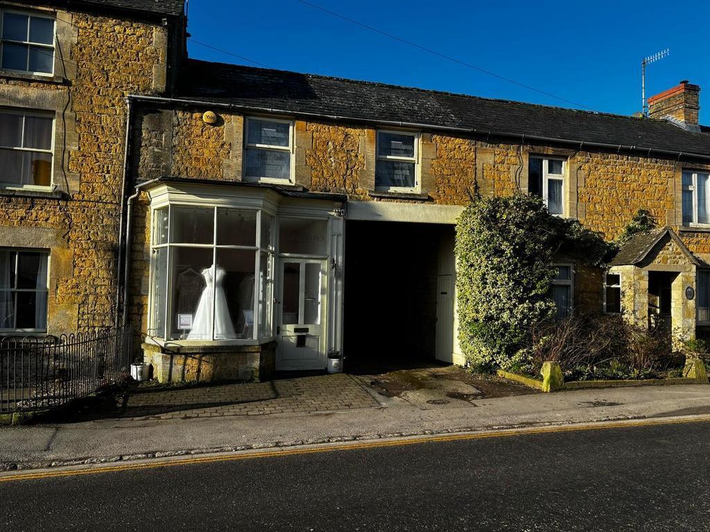 High St, Bourton On The Water for sale Building Photo- Image 1 of 1