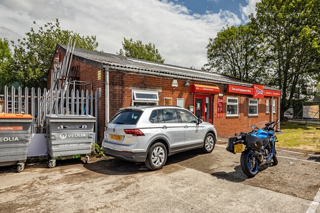 More details for Fort St, Blackburn - Retail to Rent