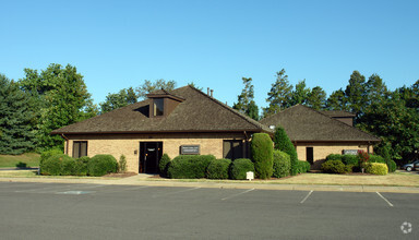 413 Chatham Square Office Park, Fredericksburg, VA for sale Primary Photo- Image 1 of 1