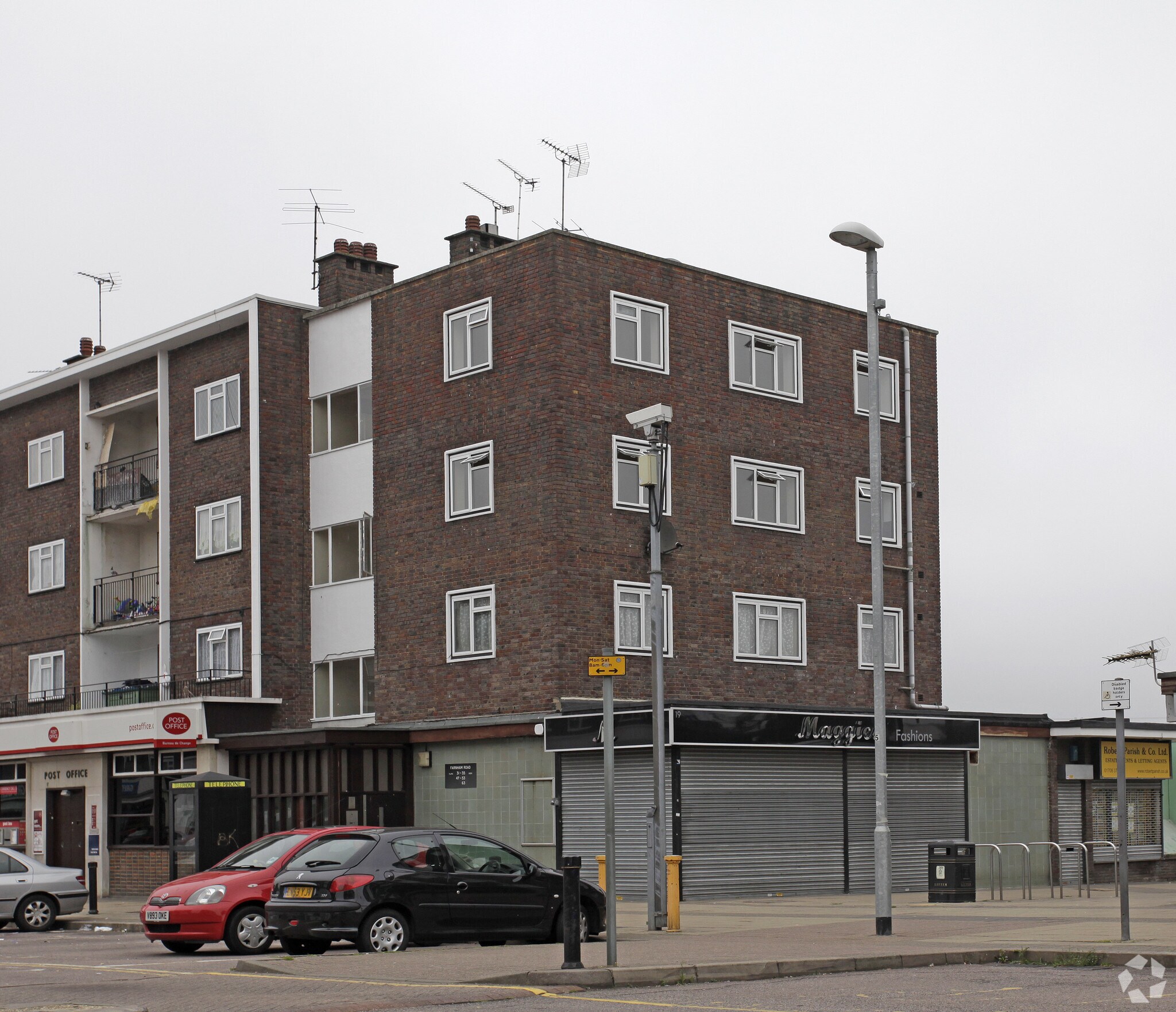 19 Farnham Rd, Romford for sale Primary Photo- Image 1 of 1