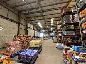 Pitreavie Cres, Dunfermline to rent Interior Photo- Image 2 of 4