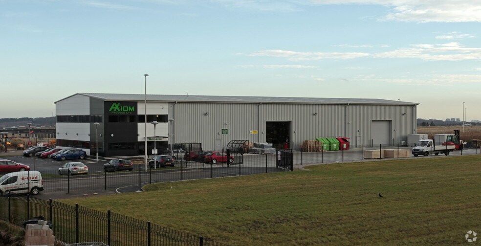 1 International Vw, Dyce for sale - Primary Photo - Image 1 of 1