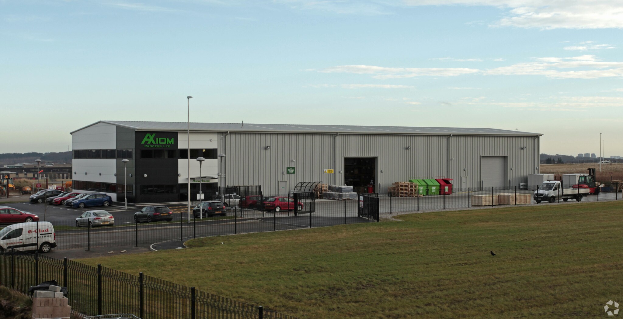 1 International Vw, Dyce for sale Primary Photo- Image 1 of 1