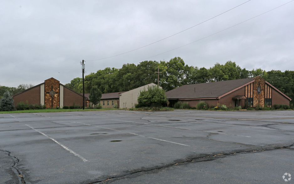 6830 Trenton Franklin Rd, Middletown, OH for sale - Building Photo - Image 1 of 1