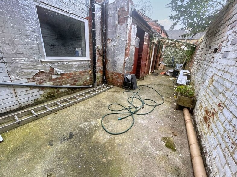 112 Milburn Rd, Ashington for sale - Building Photo - Image 2 of 3