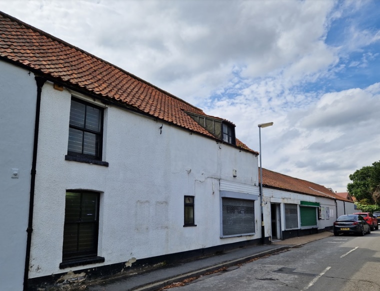 2 St. Martins Pl, Grimsby to rent - Primary Photo - Image 1 of 1