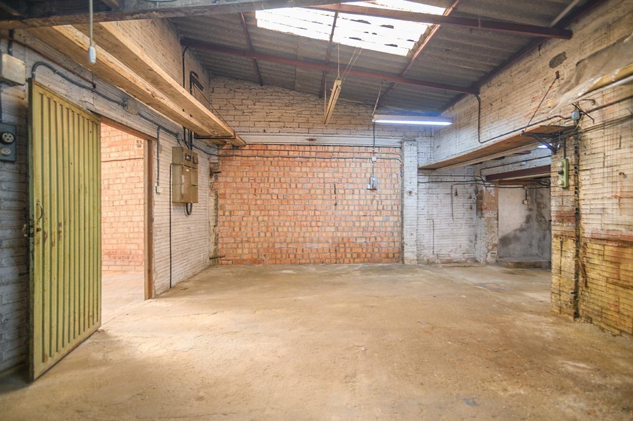 Manresa, BAR 08243 - Unit - -  - Interior Photo - Image 1 of 14
