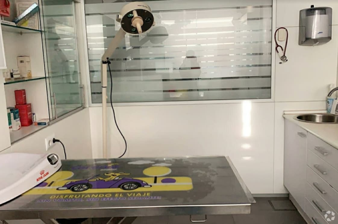 Avenida Monasterio de el Escorial, 55, Madrid, Madrid to rent Interior Photo- Image 1 of 8