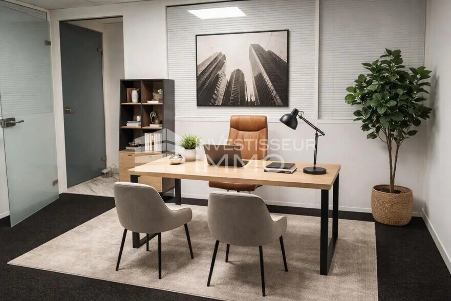 Office in Champigny-sur-Marne to rent - Interior Photo - Image 1 of 7