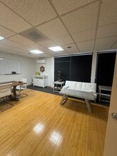 105 Crescent Bay Dr, Laguna Beach, CA to rent Building Photo- Image 2 of 5