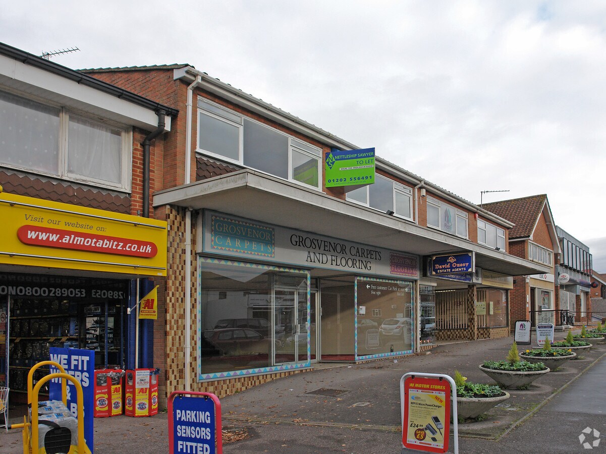 493495 Ringwood Rd, Ferndown BH22 9AG