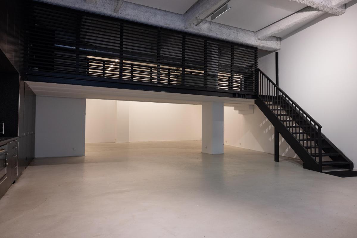 Office in Paris for sale Interior Photo- Image 1 of 20