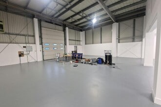 Armstrong Rd, Basingstoke to rent Interior Photo- Image 1 of 5