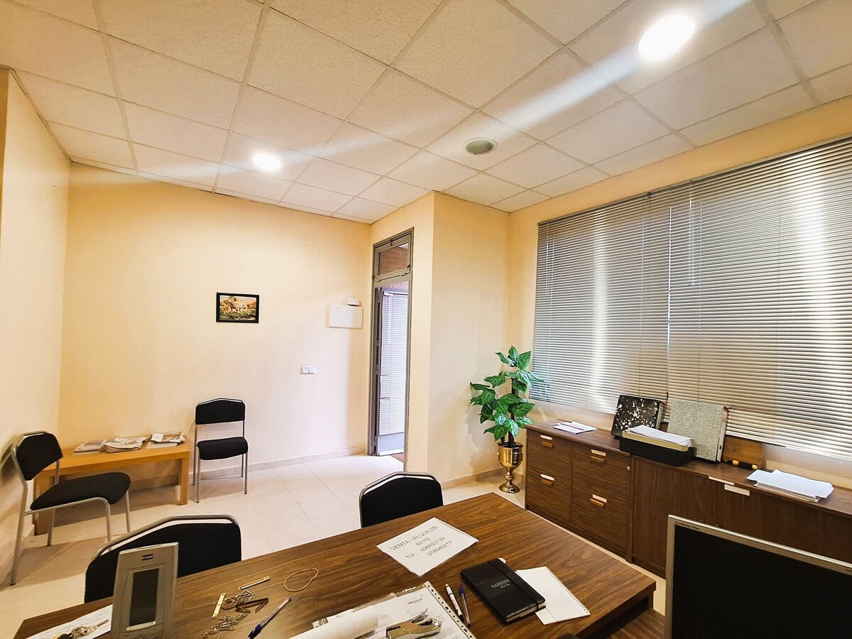 Tres Cantos, MAD 28760 -  -  - Interior Photo - Image 1 of 4