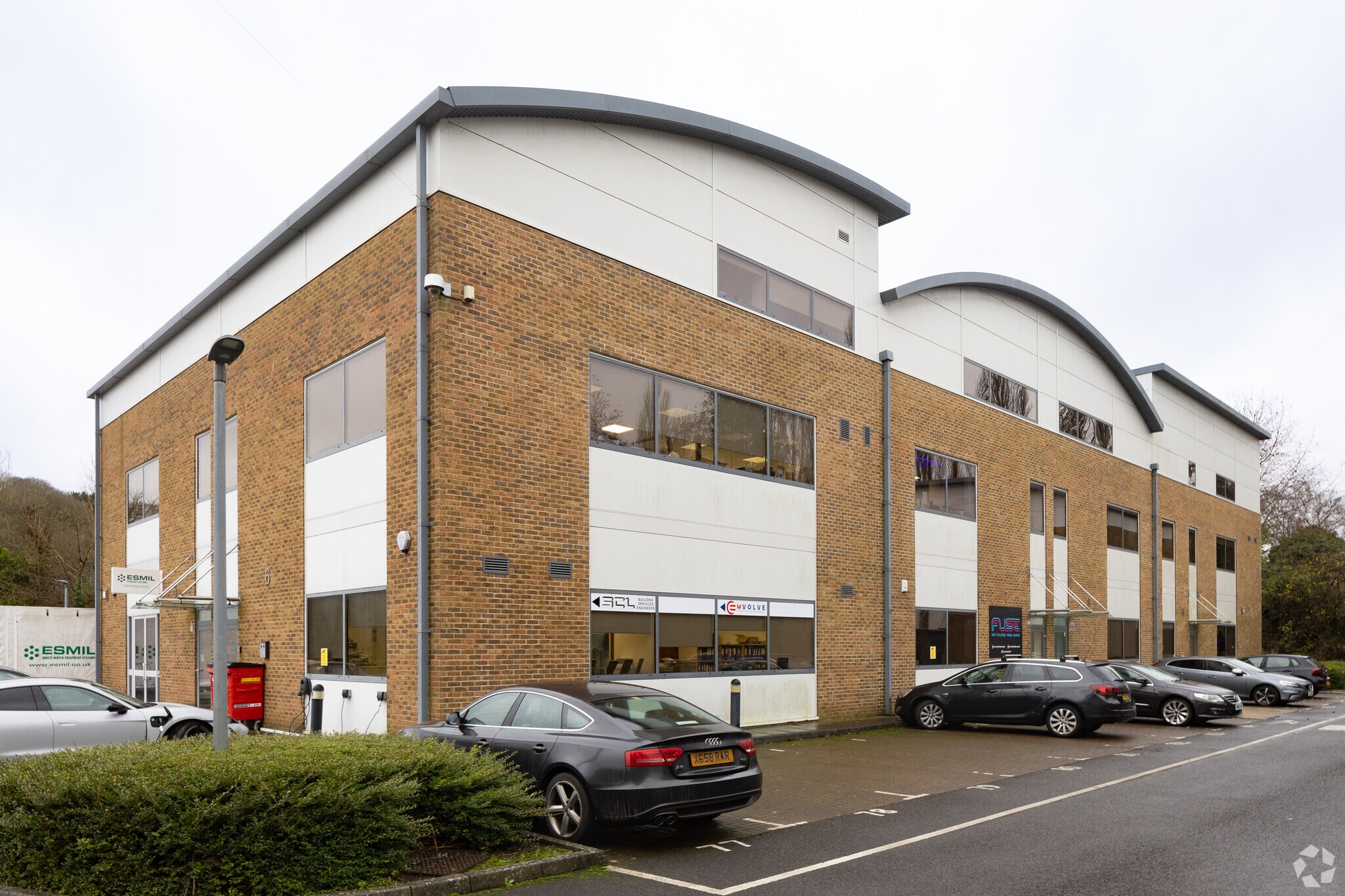 The Courtyard, Wooburn Green to rent Primary Photo- Image 1 of 3