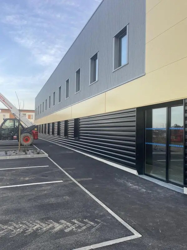 Vente Local d'activités 530 m² - Photo 1