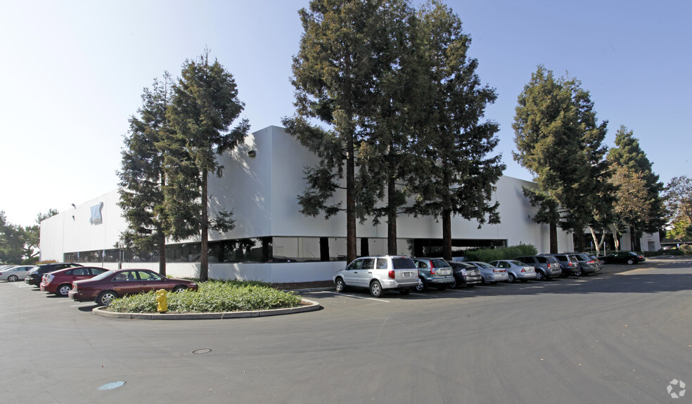 940-980 Mission Ct, Fremont, CA for rent - Building Photo - Image 1 of 5