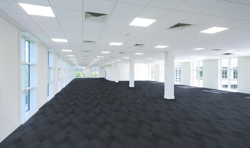 1 Lochside Av, Edinburgh to rent Interior Photo- Image 1 of 3