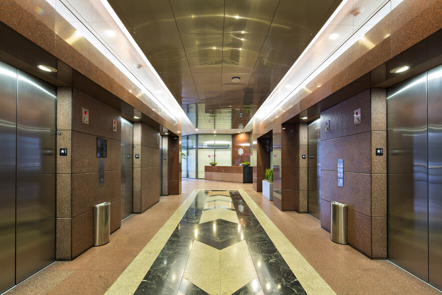 16830 Ventura Blvd, Encino, CA for rent - Lobby - Image 3 of 6