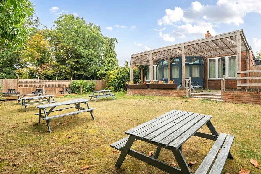 Wycombe Rd, Marlow for sale - Building Photo - Image 2 of 7