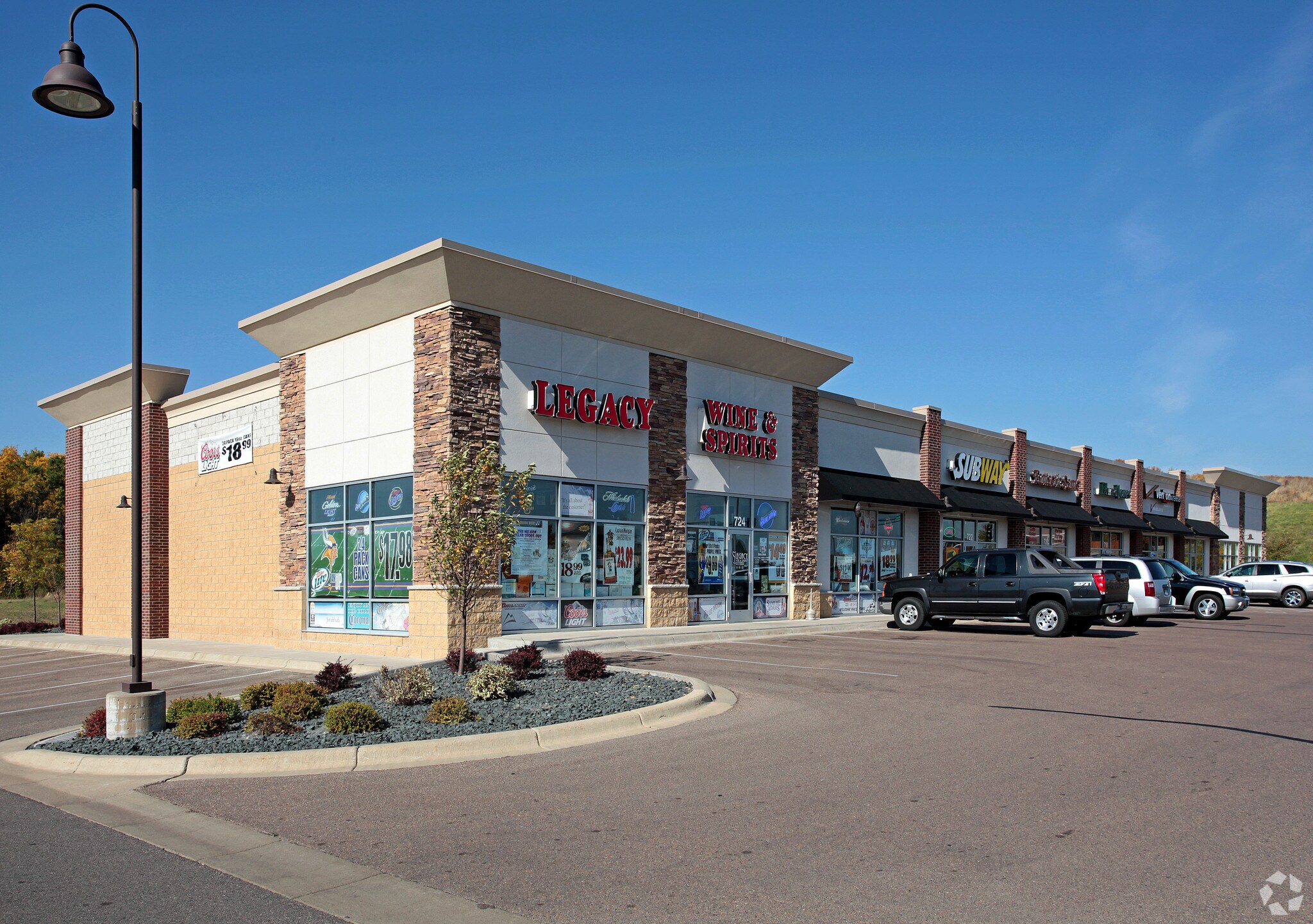 712-724 Vista Blvd, Waconia, MN for sale Primary Photo- Image 1 of 1