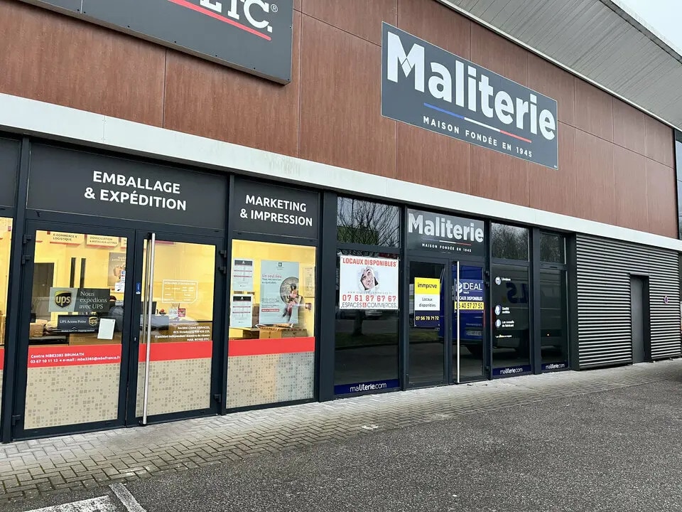 Location Local d'activités 165 m² - Photo 1