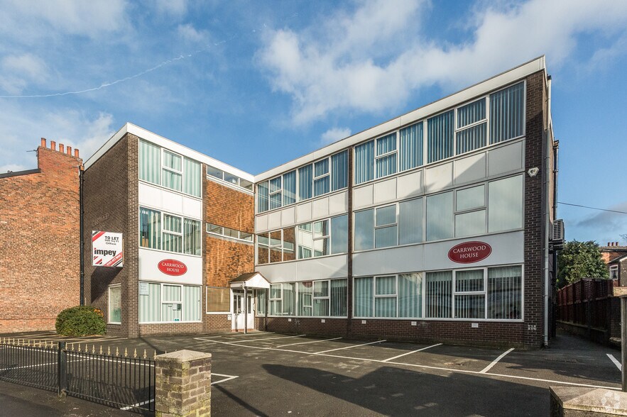 109 Shaw Heat, Stockport for sale - Primary Photo - Image 1 of 1
