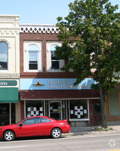 103 S Main St, Fort Atkinson, WI for sale Primary Photo- Image 1 of 1