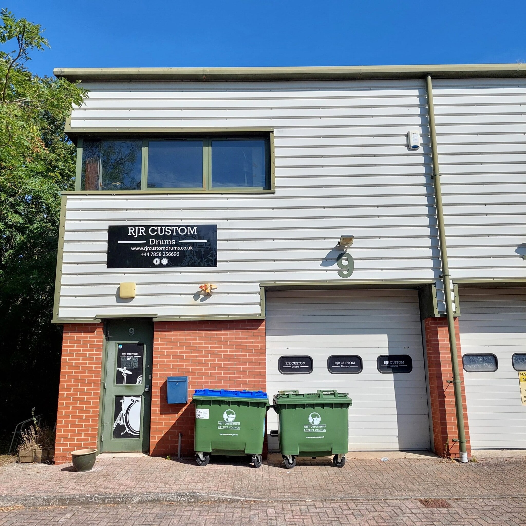 Range Rd, Witney to rent Building Photo- Image 1 of 2