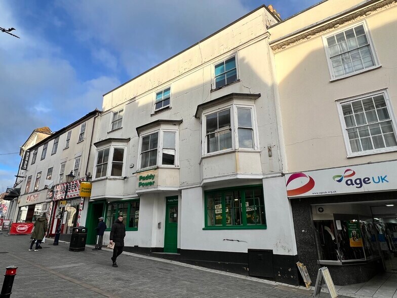 9 Gabriels Hill & 14 King Street portfolio of 2 properties for sale on LoopNet.co.uk - Building Photo - Image 1 of 12