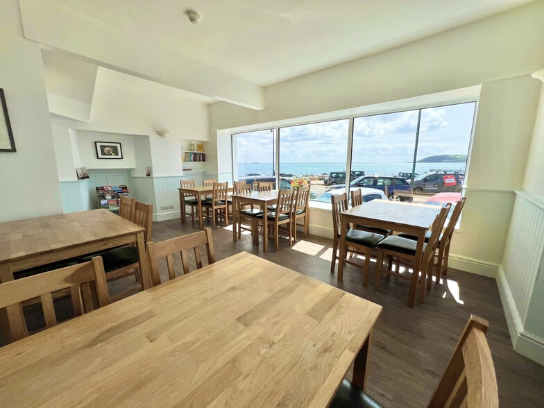 23 Regent Ter, Penzance for sale - Interior Photo - Image 3 of 21