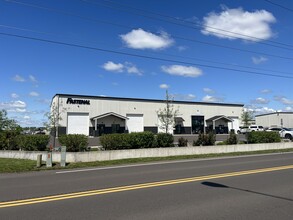 29751 E Enid Rd, Eugene, OR for rent Building Photo- Image 1 of 2