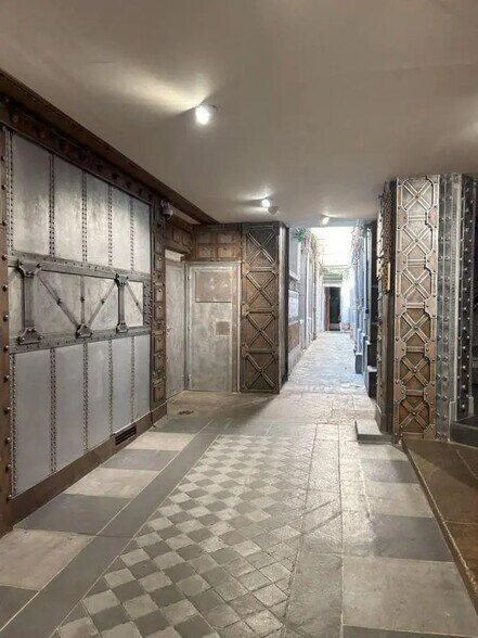 Build-to-Rent in Paris for sale - Interior Photo - Image 2 of 7