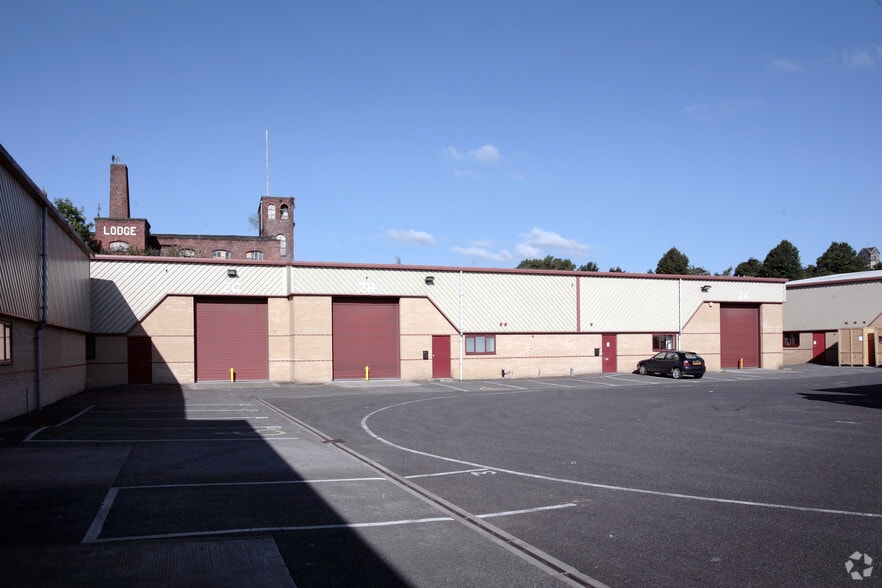 Hanson St, Manchester to rent - Primary Photo - Image 1 of 3