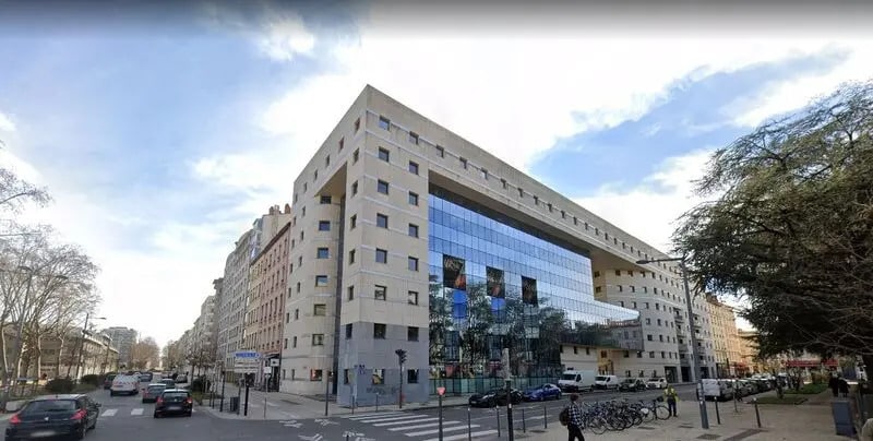 Office in Lyon for sale - Building Photo - Image 2 of 4