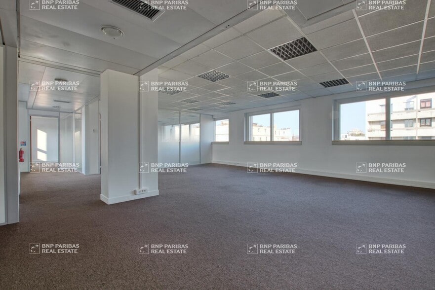 Office in Boulogne-Billancourt to rent - Building Photo - Image 3 of 15