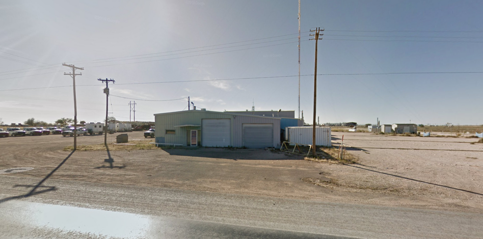 2462 State Hwy 214, Plains, TX for sale - Building Photo - Image 1 of 1