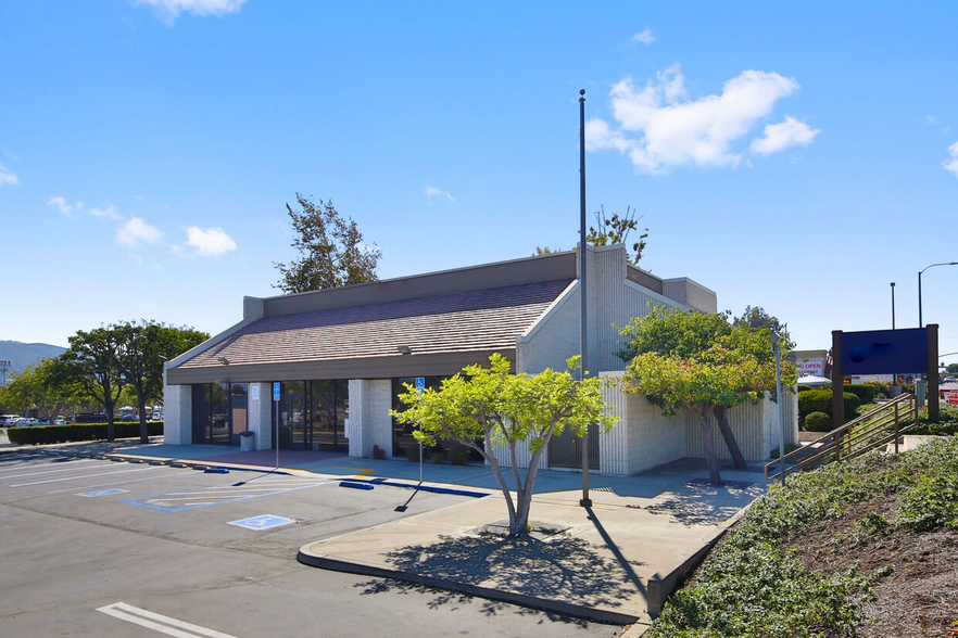 675 S Rancho Santa Fe Rd, San Marcos, CA for rent - Building Photo - Image 1 of 6