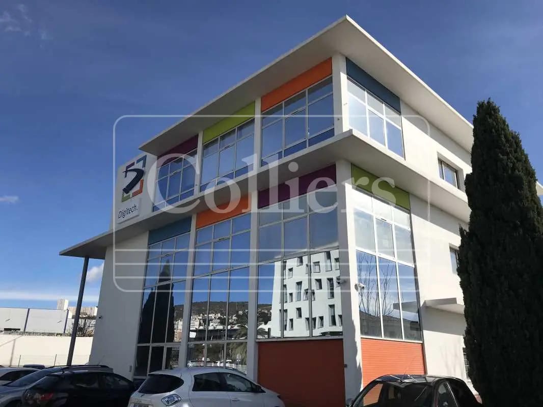 Office in Marseille to rent Building Photo- Image 1 of 10