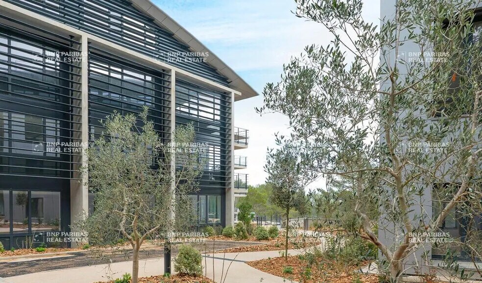 Office in Valbonne to rent - Building Photo - Image 3 of 21