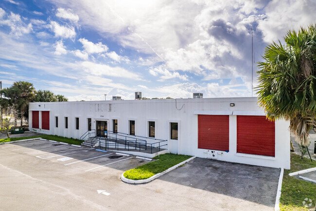 More details for 5736-5740 Columbia Cir, West Palm Beach, FL - Industrial for Rent