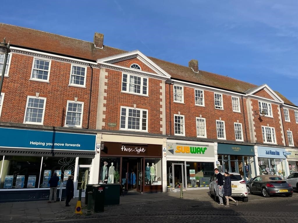 Carfax, Horsham RH12 1DR Sterling Buildings UK