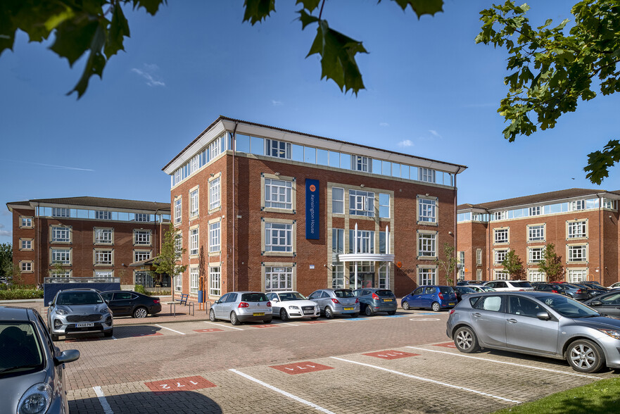 Westminster Place . York portfolio of 3 properties for sale on LoopNet.co.uk - Primary Photo - Image 1 of 3