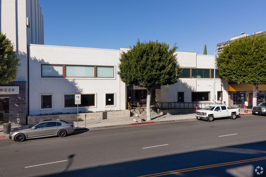 211 S Beverly Dr, Beverly Hills, CA for sale - Building Photo - Image 1 of 1