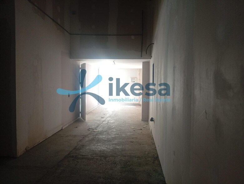 Retail in El Ejido, Almería for sale - Interior Photo - Image 3 of 14