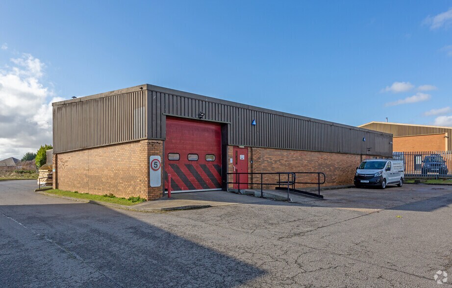 Warwick Rd, Louth for sale - Building Photo - Image 1 of 1